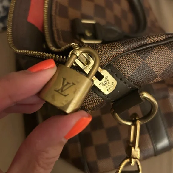 Louis Vuitton Speedy Bandouliere 30 in Damier Ebene - Picture 13 of 16
